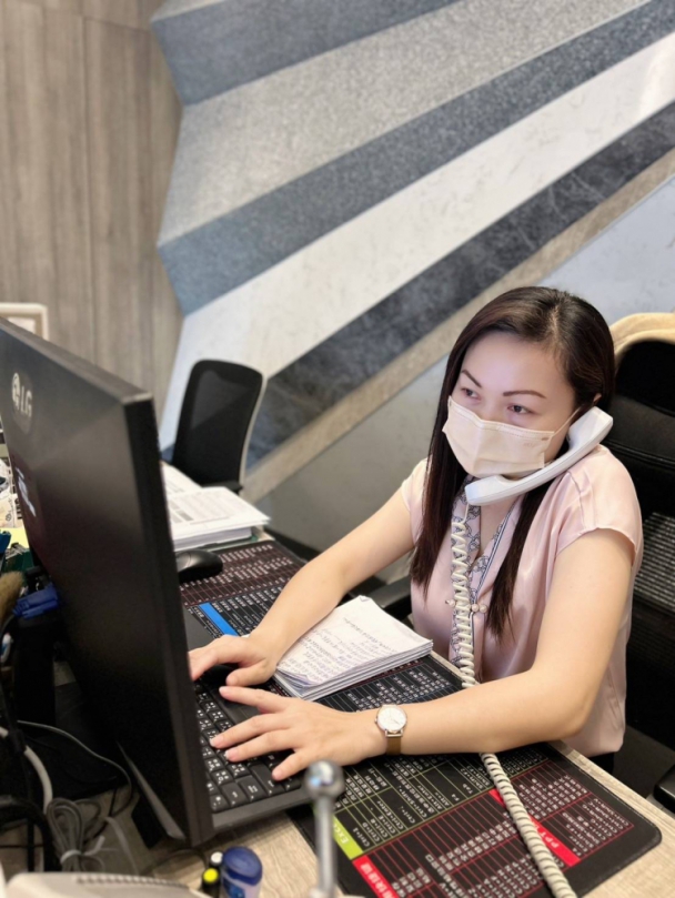 從最容易被AI取代者反轉人生  中彰投分署職訓助40歲被資遣婦女重啟職涯