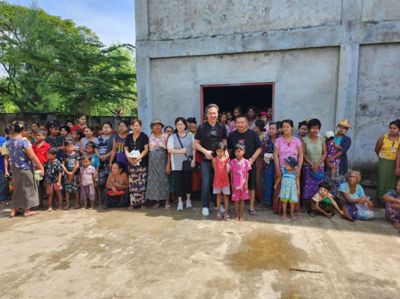 台灣舊愛新歡國際精品  前進緬甸小漁村捐贈物資