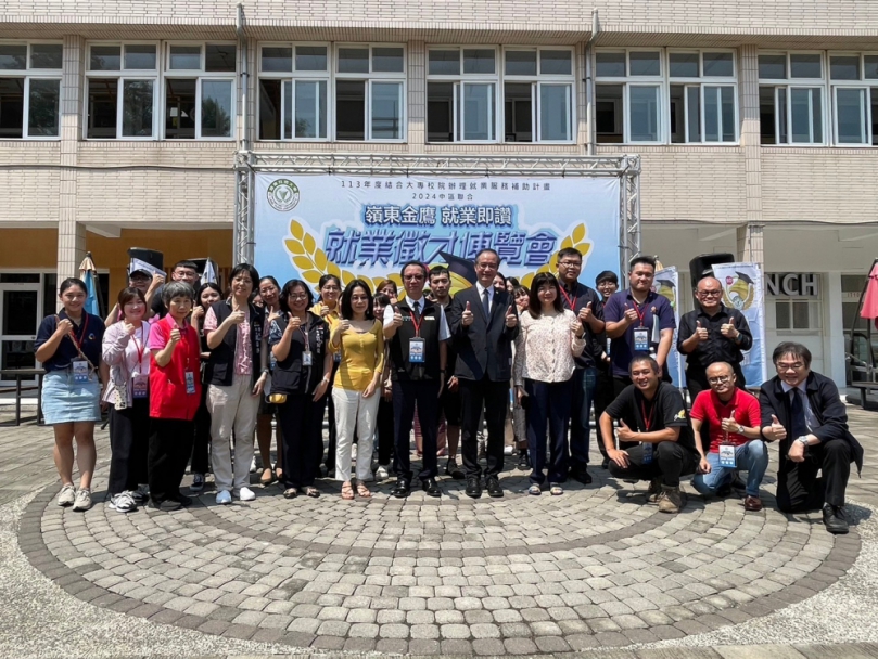 嶺東科大徵才博覽會   產學就業實習助學生最後一哩路