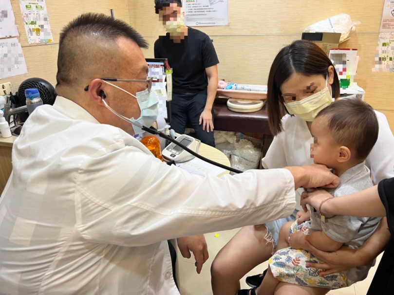 一路照護孩子成長！中市力推3歲前幼兒專責醫師  覆蓋率逾56%超前達標
