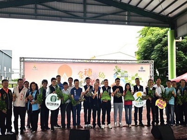 端午節包粽用好米  中市烏日農會包粽、划龍舟、送香包發揚端午文化