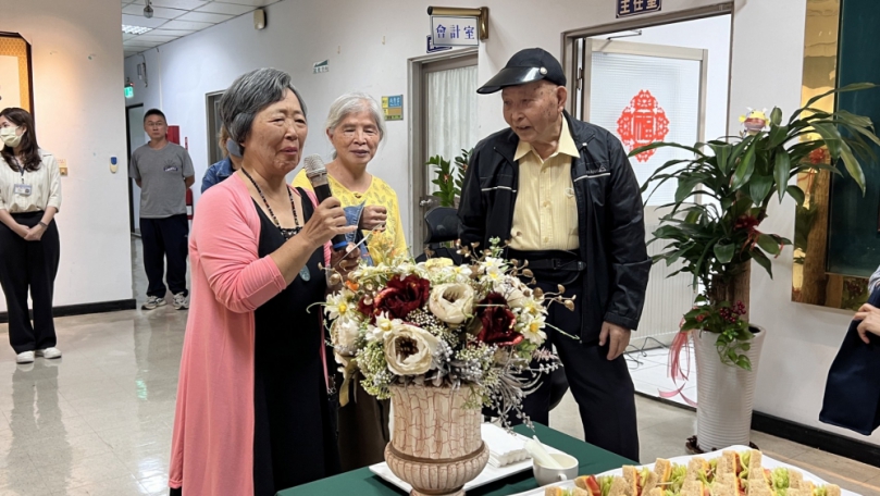 「銀絲墨舞-卓雲九三書法展」  即日起中市大里地所展出