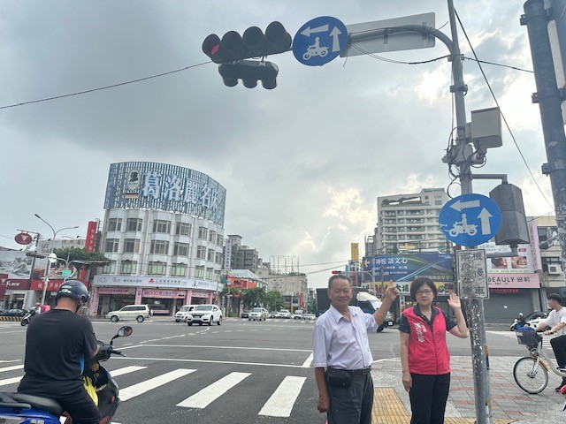 這路口強制二段左轉挨批   民進黨台中市議員張芬郁要求檢討車道標線配置