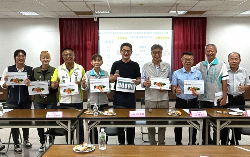 劉建國為促進西螺農業轉型　邀陳駿季視察西螺果菜市場與乾燥中心