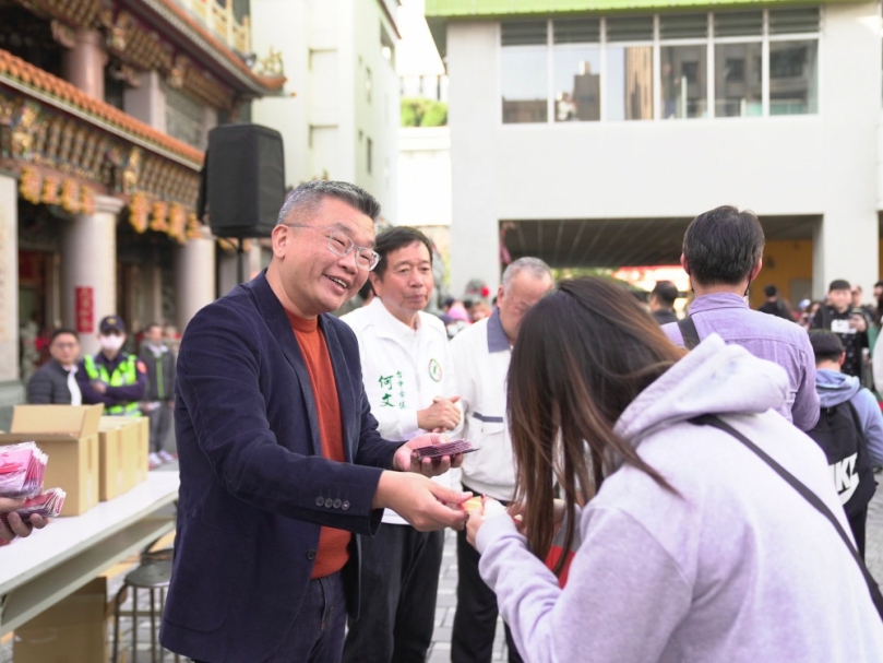 中華職棒會長蔡其昌立委  年假最後一日發送「TeamTaiwan」小紅包再現熱潮