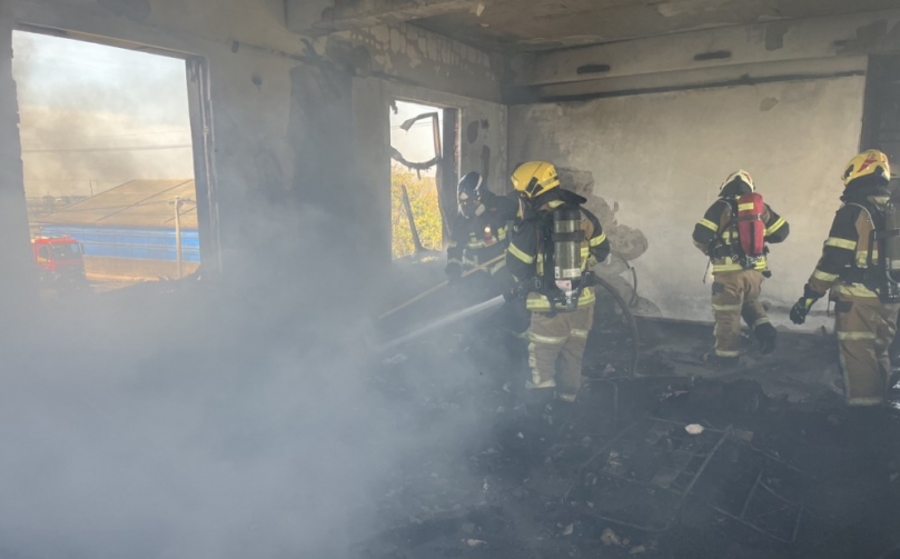 褒忠鄉住宅二樓火警　44歲女子受困二樓獲救送醫