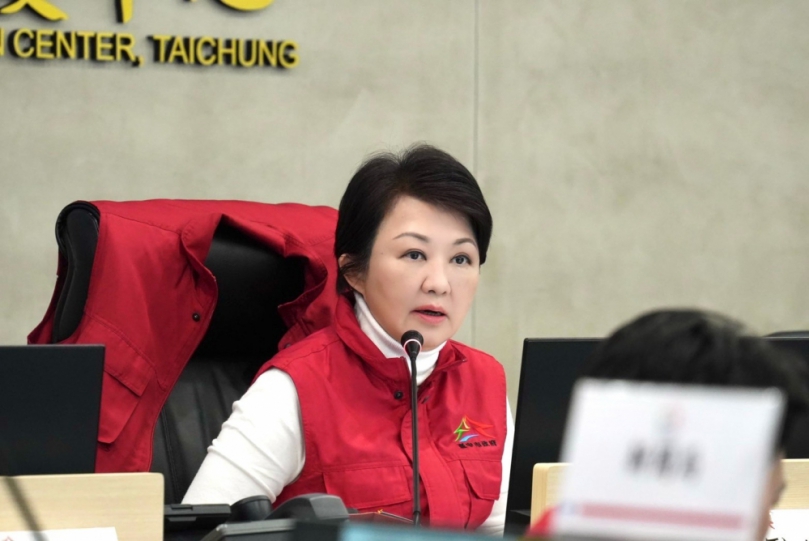 台中新光三越爆炸釀4人罹難、30人受傷  台中市長盧秀燕要求百貨停業、全力協助傷亡者  中市府初估開罰120萬