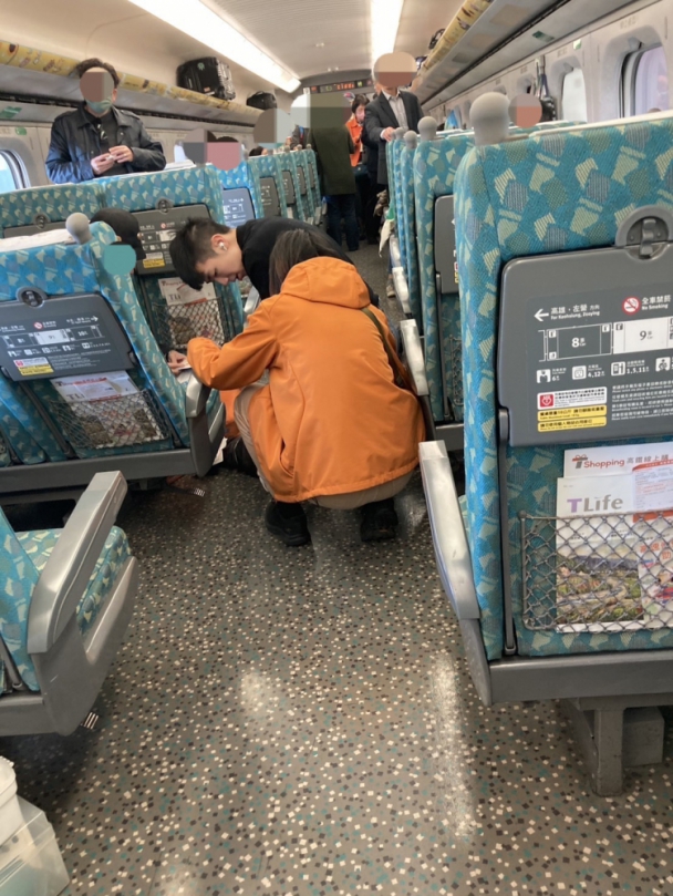高鐵乘客突昏迷    中市消防志工實施CPR與AED成功救回乘客