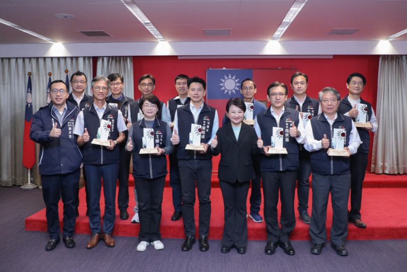 創新科技保障市民不動產權益   中市地政團隊簡政創新再獲獎