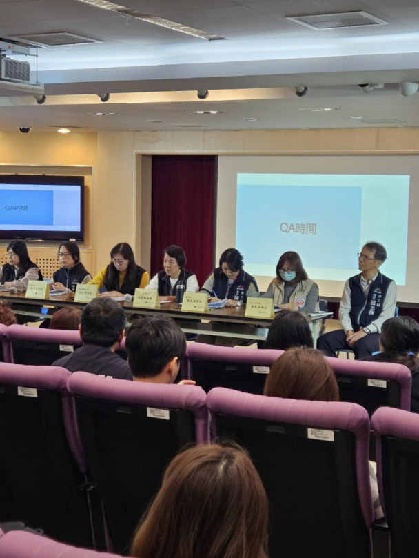 中市府首場「新光三越勞權說明會」吸引逾百名勞工、廠商到場     勞工局長林淑媛要求業者善盡企業主責任