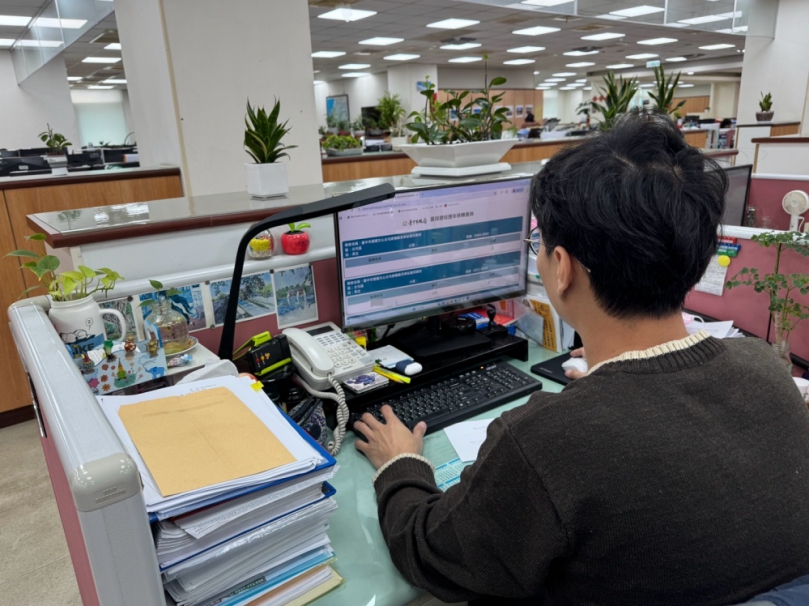 提升行政效率   中市地政局全國首創推「移轉現值線上查詢系統」便民服務