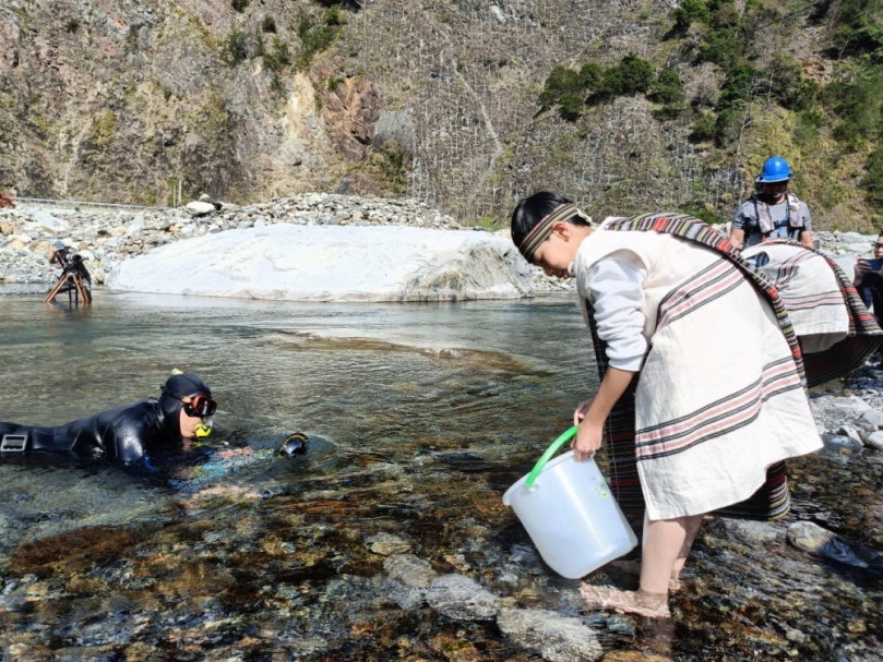 台電大甲溪發電廠保育生態向下扎根   攜手和平國中保育大甲溪生態