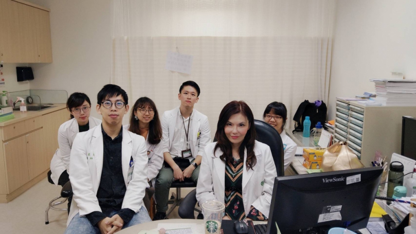 「醫界昆凌」王姿予獲亞東醫院聘首位榮譽顧問醫師