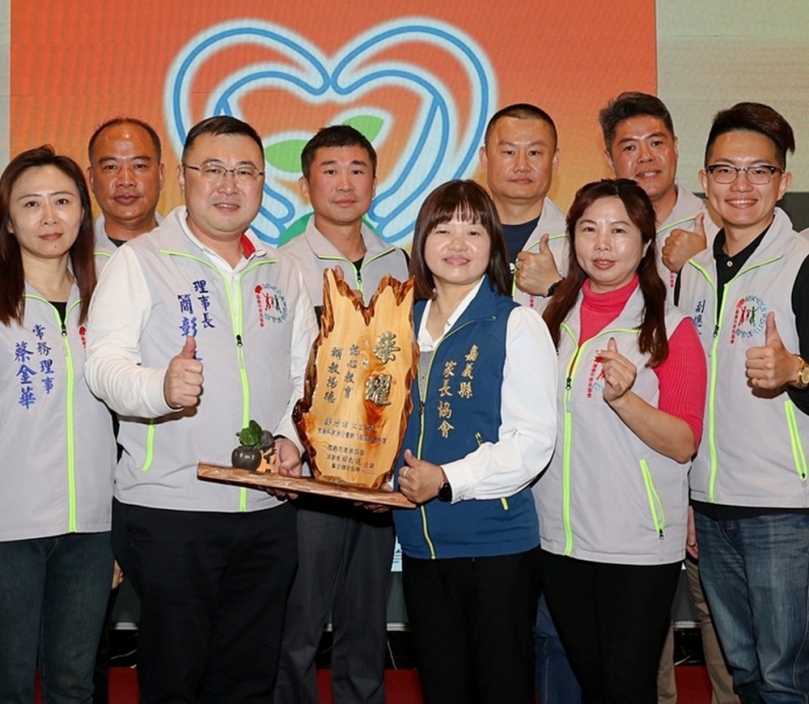 嘉義縣家長協會理事長劉芳君授證 隆重舉行第八屆第二次會員大會