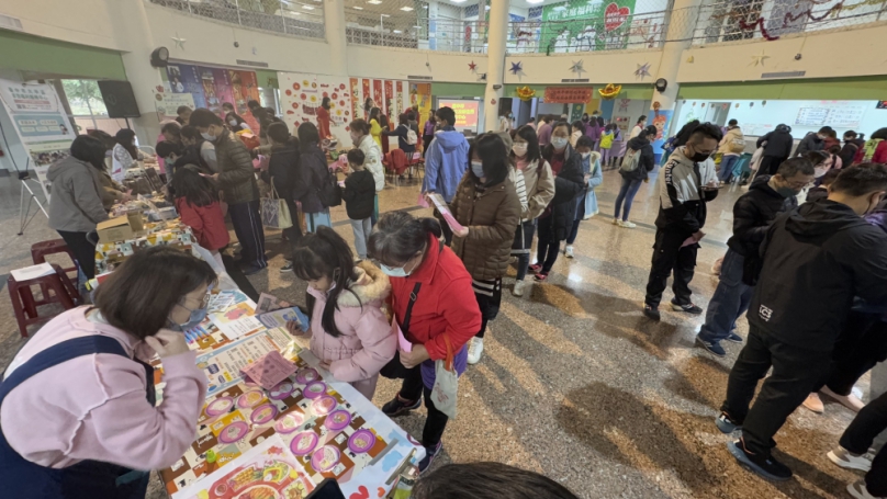 弘毓蛇年迎新春  攜百位民眾齊力揮毫共創多元文化新風貌