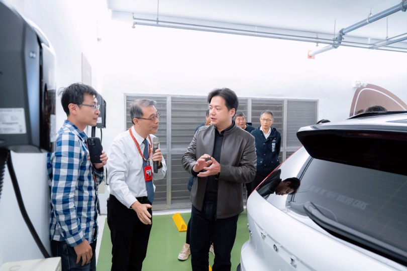 新竹市電車族福音！24格充電車位  246格停車位   園道五地下停車場今天啟用