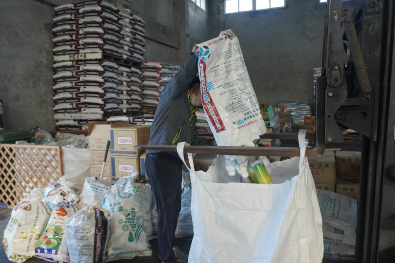 九年回收超過十萬個農藥廢容器    大安農會讓廢棄物變購物金