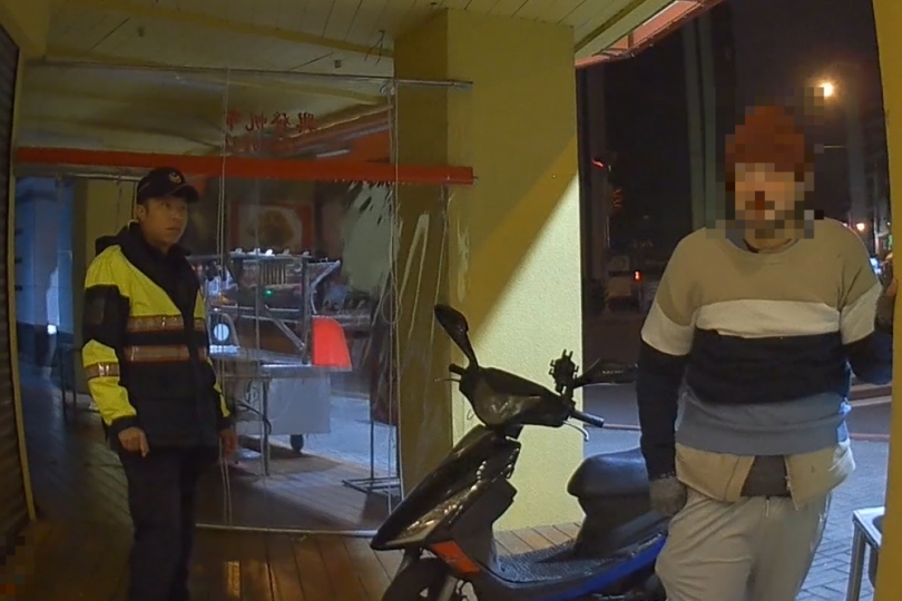 英男子來臺露宿街頭大誠警出手協助安置