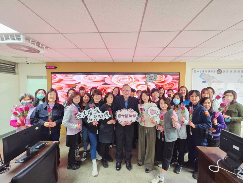 慶38婦女節 烏日警舉辦早茶趴