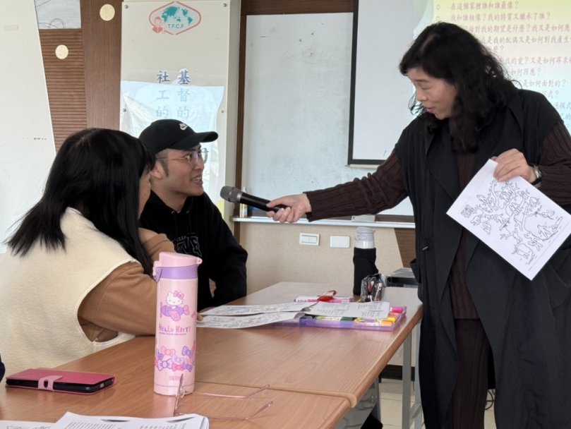 北台中家扶中心進行在職訓練提升夥伴的專業能力