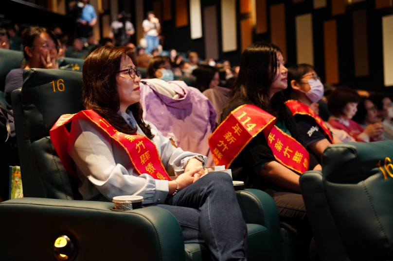 新竹縣社工辛苦了！社會處包場請看電影