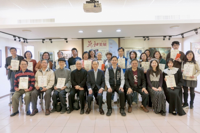 第17屆萬和美展頒獎熱鬧滾滾   何麗香、涂臻宜感謝萬和宮用心 簡錦清大師：萬和美展公平公正公開  歡迎藝術家善用此一平台