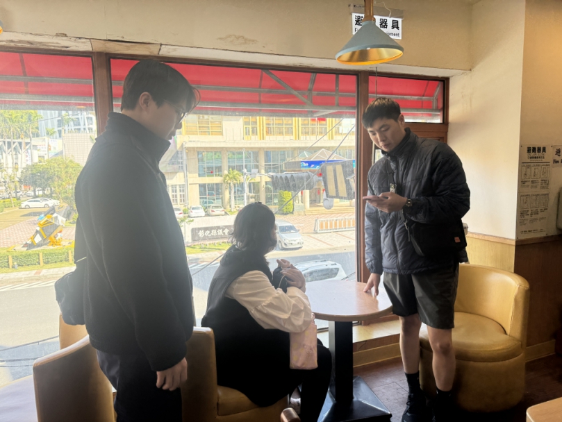 虛擬貨幣詐騙，大村警察分駐所逮捕女車手。（照片分局提供）