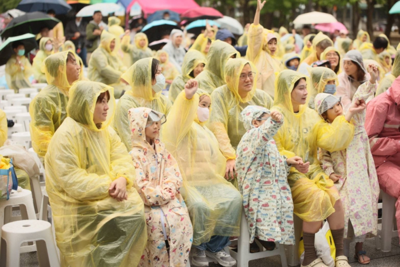 新竹市兒童遊藝節只剩明天   今天天雨人潮不減