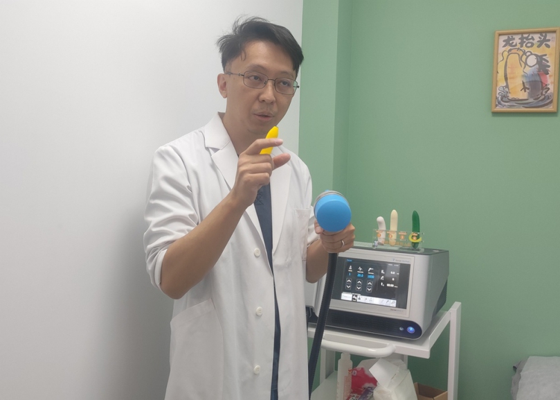 低能量體外震波與磁波椅非侵入性治療 改善男性性功能和女性漏尿問題