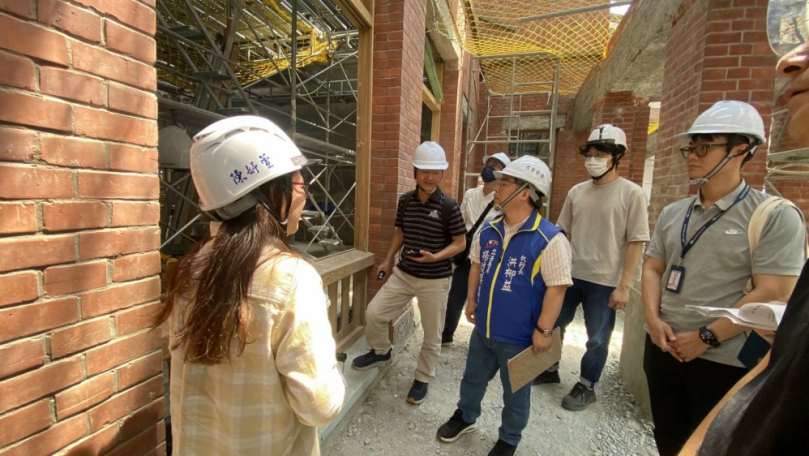 岸裡國小修復驚見內傷更嚴重   立委楊瓊瓔助籌措近2000萬元追加經費