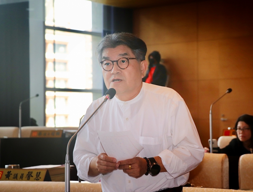 台中市綠美圖啟用及開幕展   國民黨台中市議員李中要求文化局應確保能邀請到有聲量或知名的藝術家與作品參展   綠美圖一炮而紅