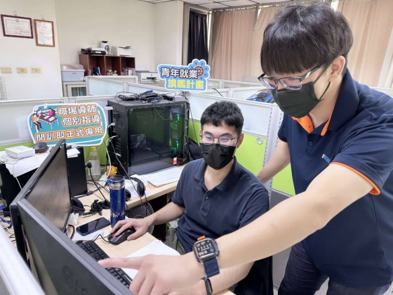 青年「先僱後訓」就業升級！中彰投分署助碩士生突破技術門檻穩定就業
