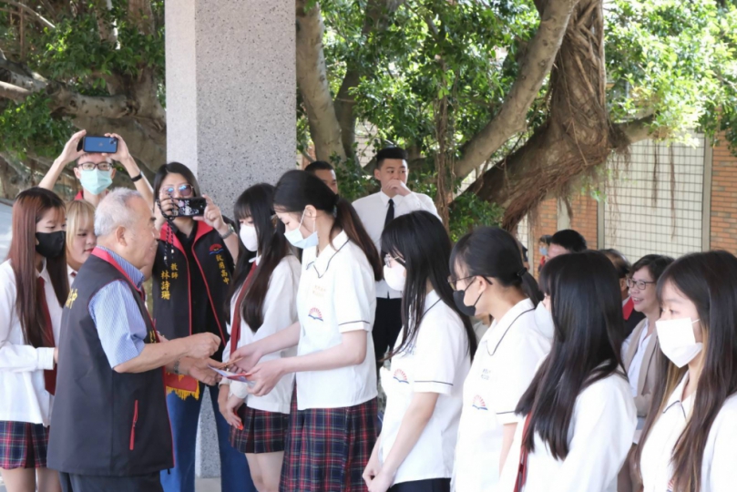 致用高中慶祝創校六十二週年校慶     美人山上慶薪傳