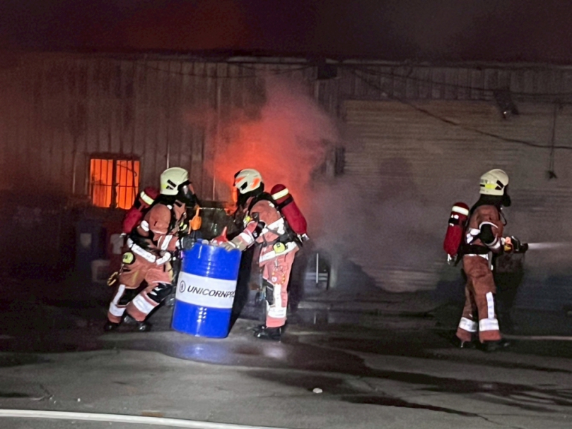 你們是大無畏英雄！5/4國際消防員日   邱臣遠感謝消防弟兄守護市民安全
