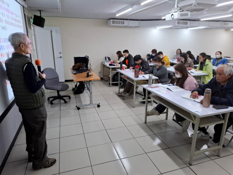 提升職業衛生安全林業及自然保育署臺中分署成功輔導12家造林業者取得證照