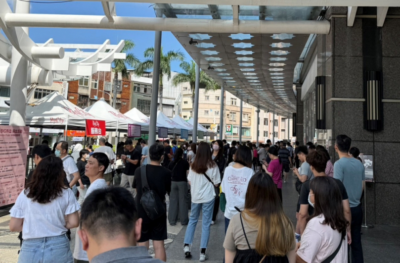 募血逾54,242袋   超過1,356萬cc熱血   新竹Big City今天又募1,223袋   捐血中心贈狀大感謝！