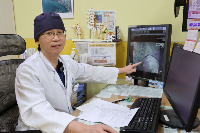 頭暈多年，員榮醫院心臟外科主任賴金湖查出病因。（照片員榮提供）