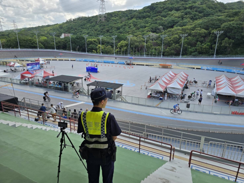 世壯運自由車賽是在清水鰲峰山自行車場舉行警方加強維安