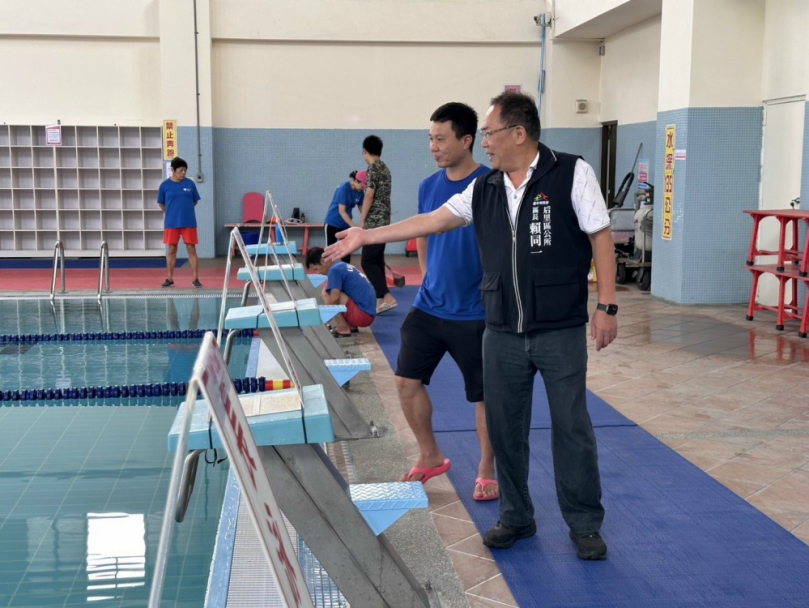 后里區游泳池池底煥然一新 運動場域升級有感