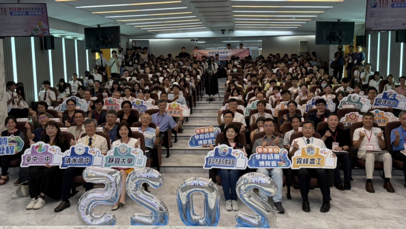 「優學台中」全區學習成果博覽會登場     展現高中生學習成果與深度素養