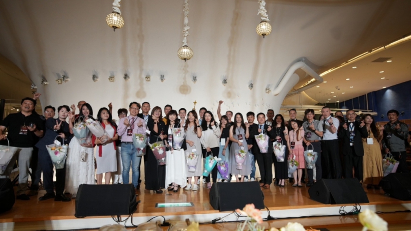 全台唯一！東海EMBA送舊典禮猶如金馬獎登上國家級劇院 星光熠熠如影展頒獎游志豪打造紅毯級畢業盛典：「每位畢業生都值得閃耀」