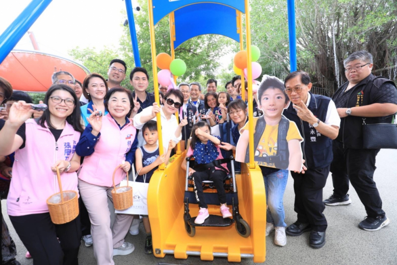 增設遮蔭、遮雨設施更舒適！中市中央公園「飛行美樂地遊戲場」正式啟用 盧市長：提升公園全年使用率