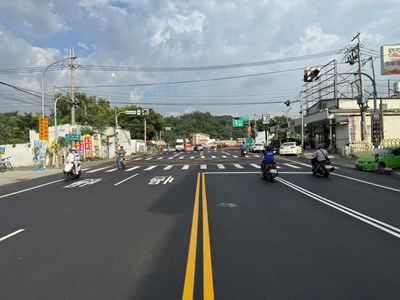 太平山區門戶道路全面升級！中市一江橋段夜間燙平完工  提升行車安全與舒適度