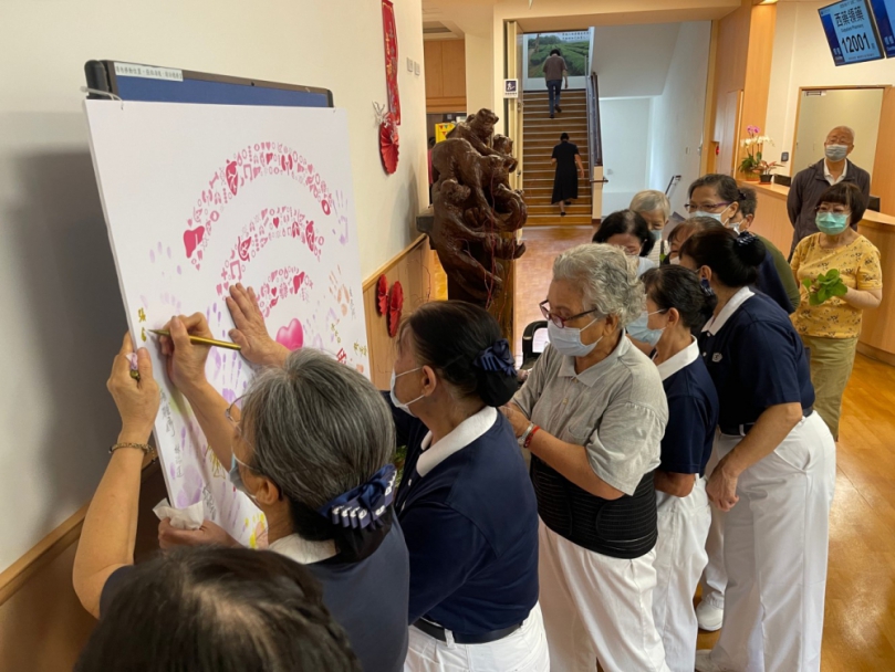 左手香膏傳大愛 三義慈濟中醫醫院啟動器捐週