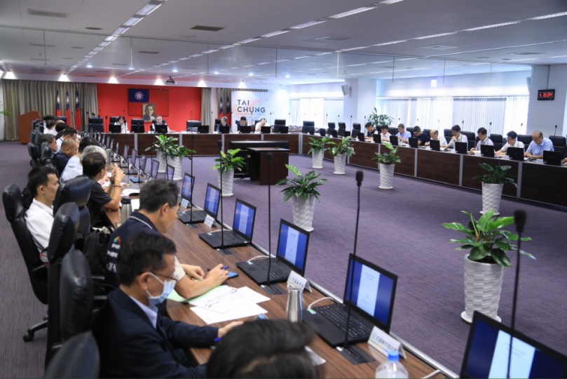 強化交通安全零死角！台中推動科技執法奏效  副市長黃國榮肯定：交通事故明顯下降