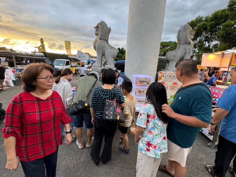 逛夜市也能做環保   新豐夜市轉型環保夜市   準備小禮送給你