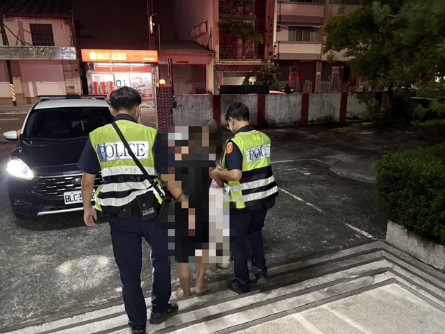 老翁半夜失眠竟迷途街頭  太平警發現熱心助返家