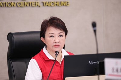 輕颱丹娜絲轉弱盧市長坐鎮應變中心指示全力協助家戶善後