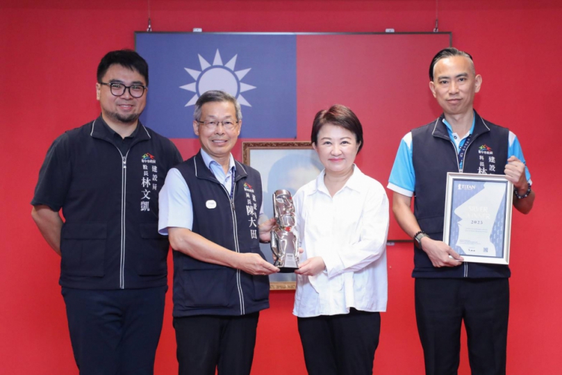 《建設大台中》勇奪美國泰坦創新設計獎  市長盧秀燕力邀民眾一起閱讀城市的故事