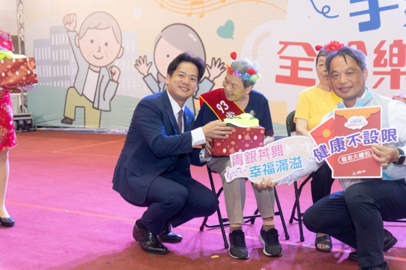 400位爺奶舞出健康活力   新竹市長者活躍老化競賽登場   9旬歲長者獲「敬老大禮包」